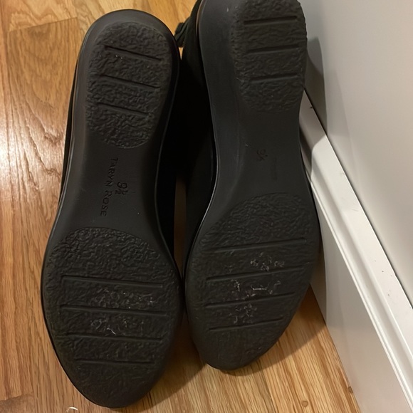 🎉HP🎉NWOT Black Suede Booties - Picture 5 of 5